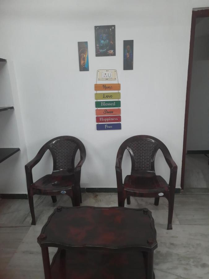 White House- 1Bk Pleasant Apartment With Open Terrace Coimbatore Exterior photo