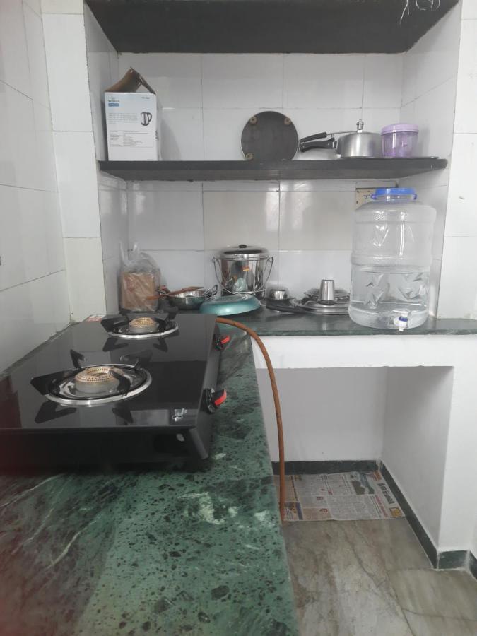White House- 1Bk Pleasant Apartment With Open Terrace Coimbatore Exterior photo